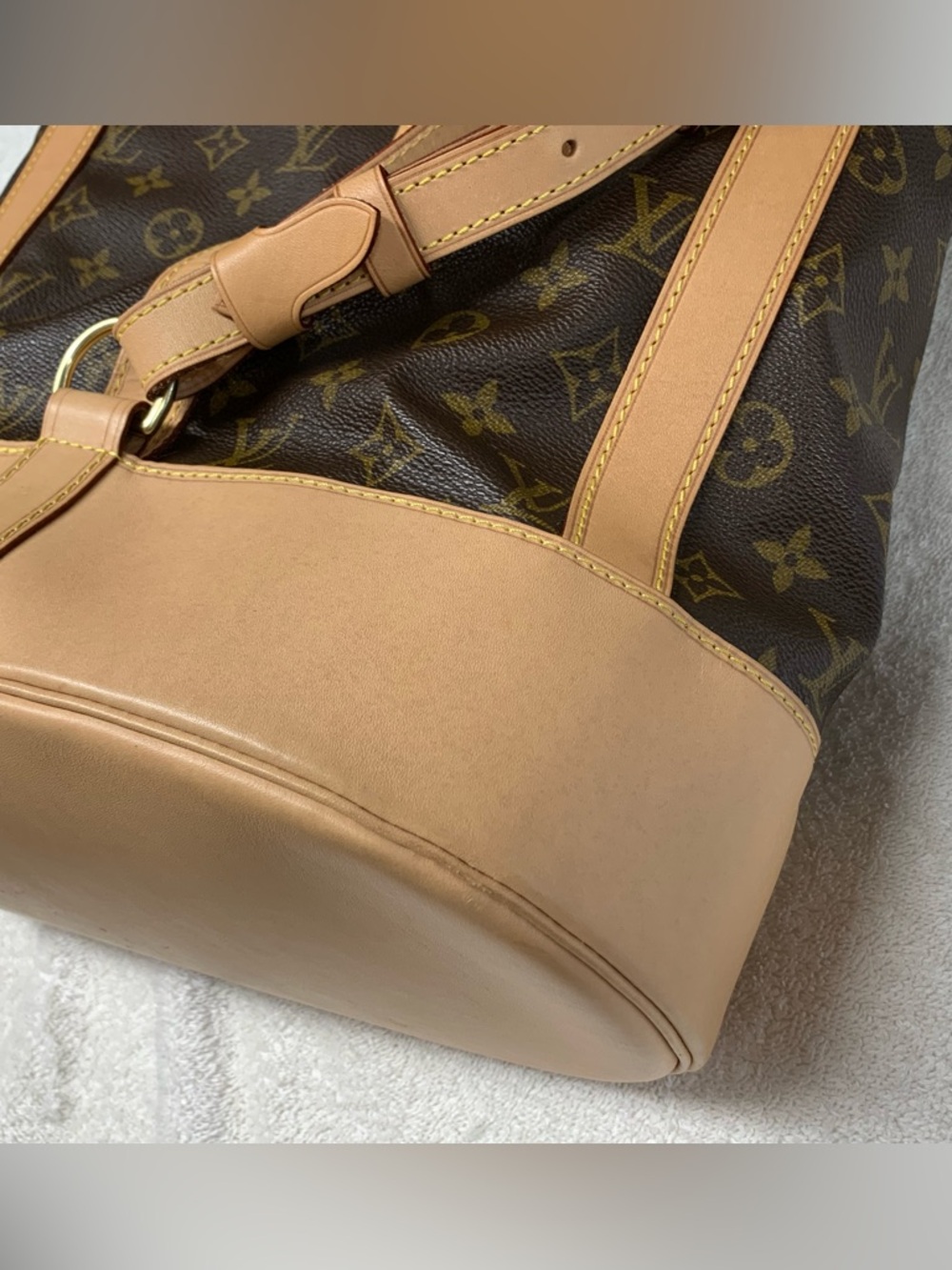 Louis Vuitton Randonnee GM Monogram Backpack - Picture 9 of 16
